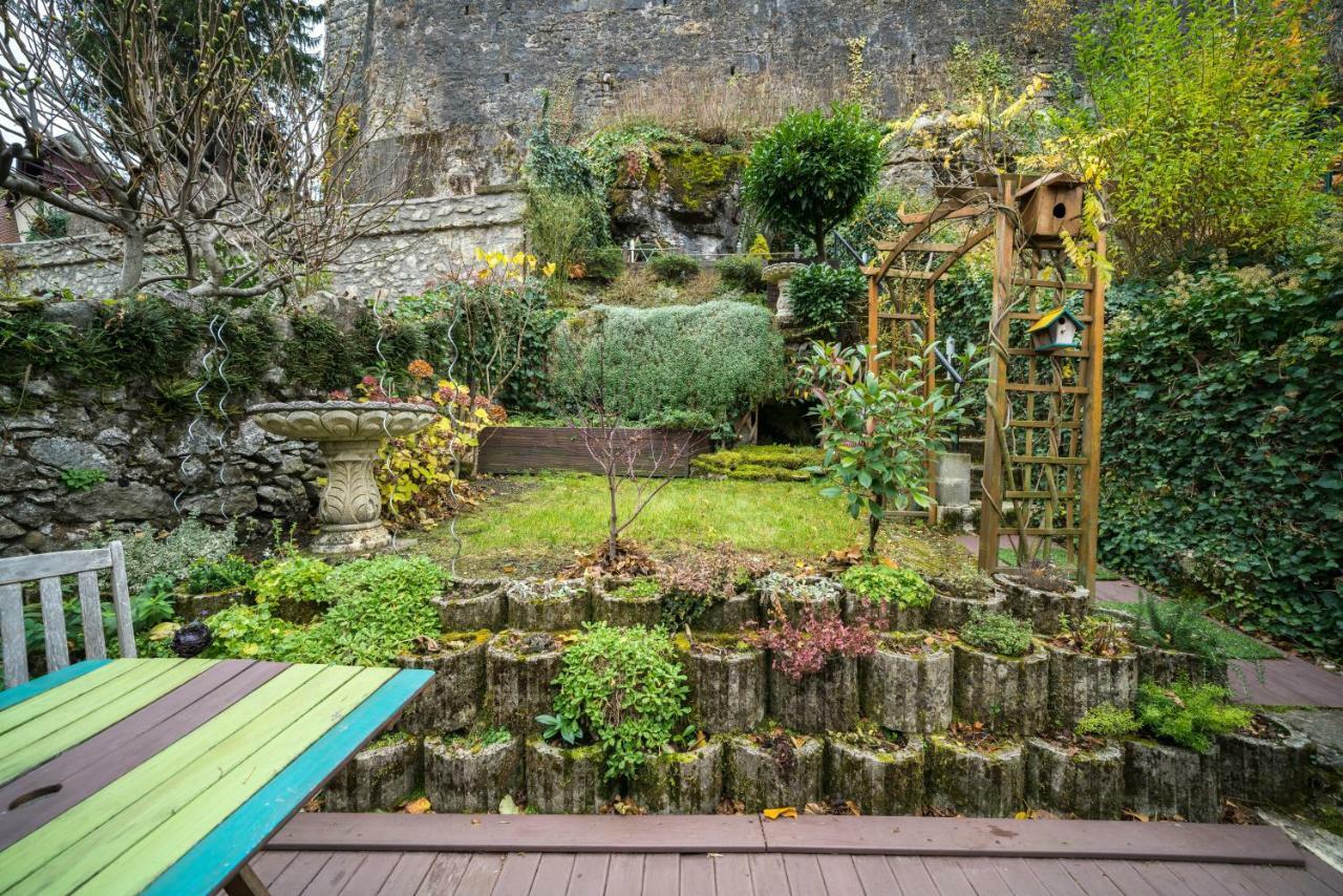 Апартаменти Annecy High Gardens Екстер'єр фото