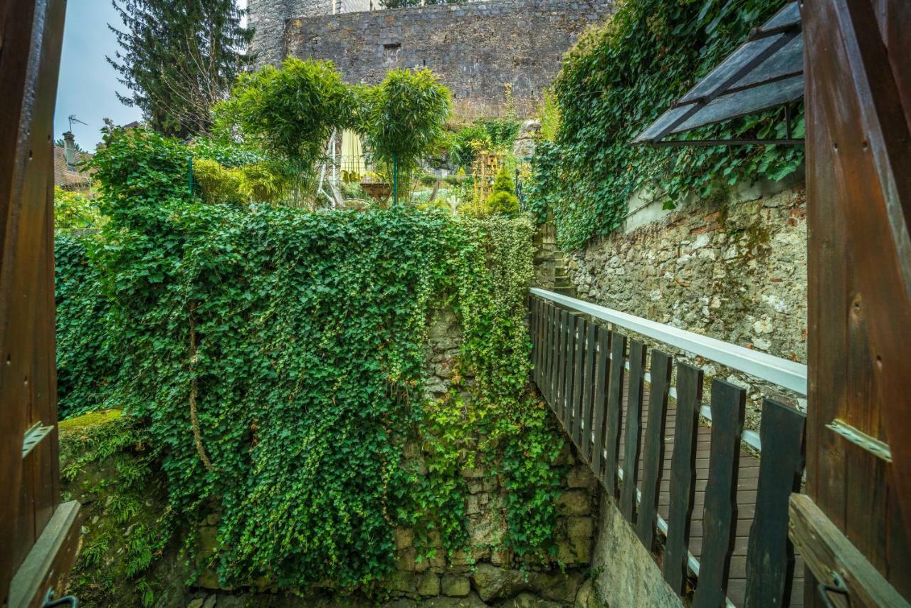 Апартаменти Annecy High Gardens Екстер'єр фото